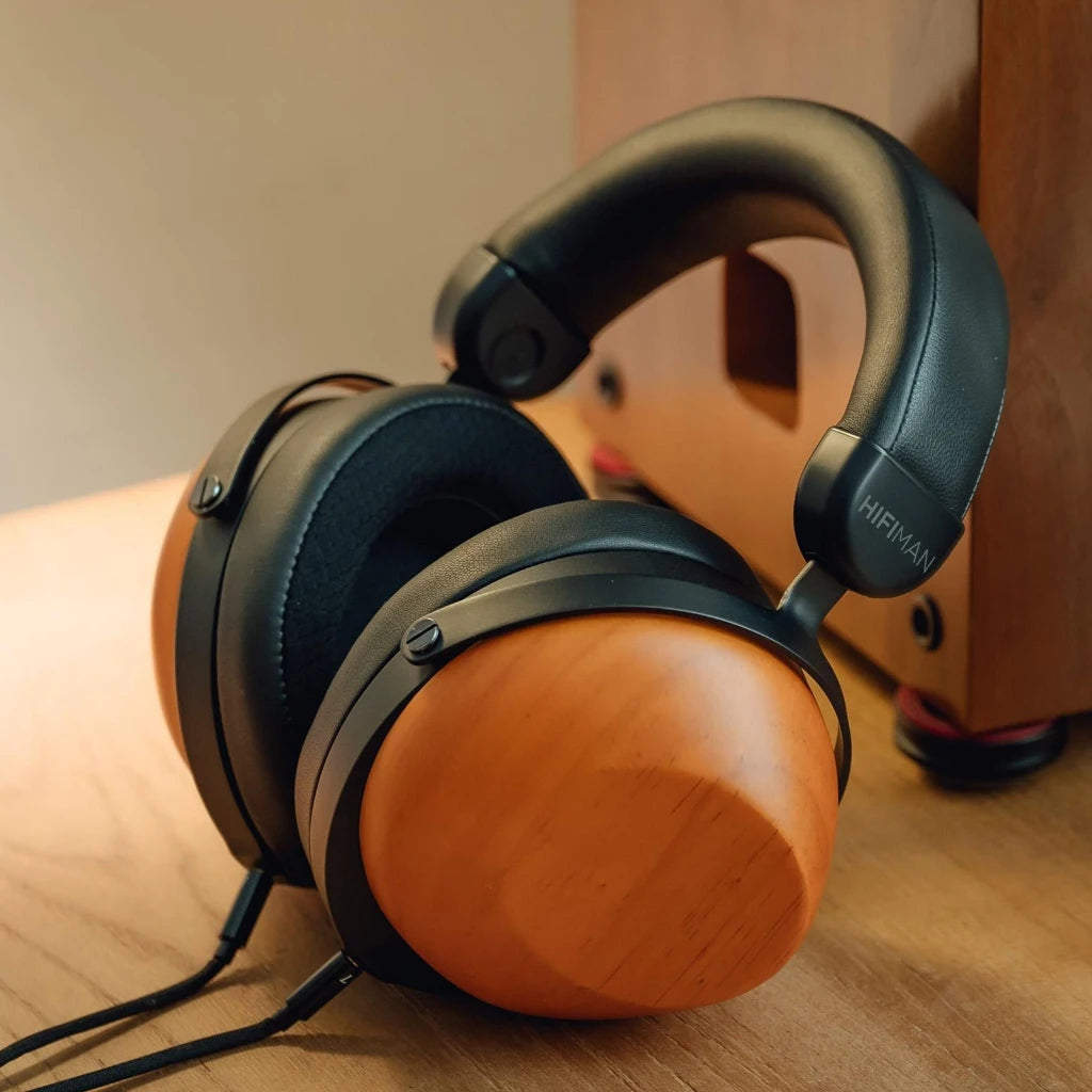 HIFIMAN HE-R10D Dynamic Topology Driver Close-Back Over-Ear Headphones