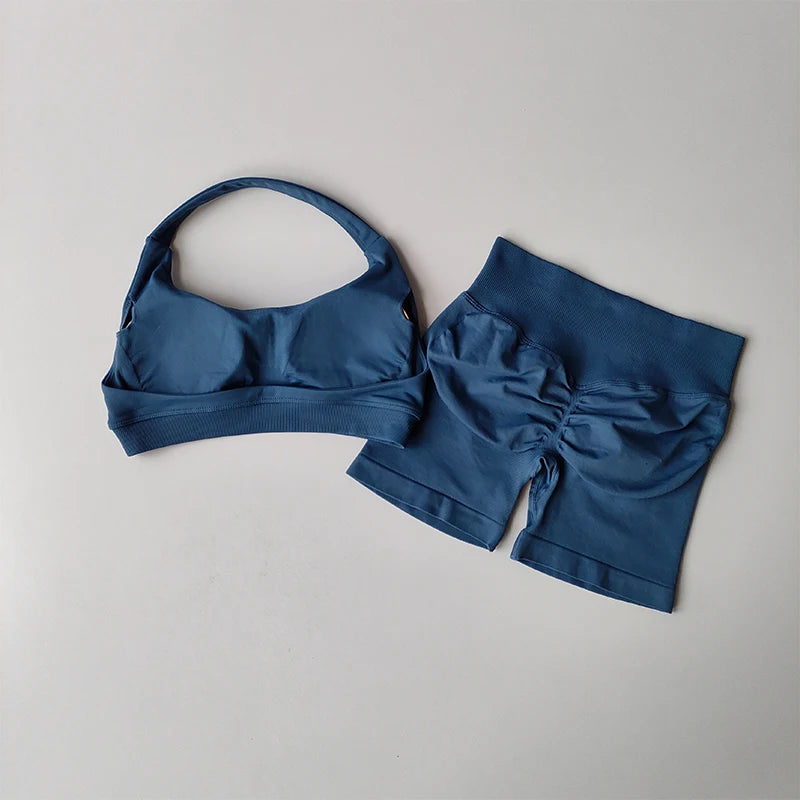 SKINOFSKIN Halter Neck Yoga Set With Sports Bra And Shorts