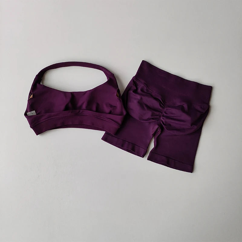 SKINOFSKIN Halter Neck Yoga Set With Sports Bra And Shorts