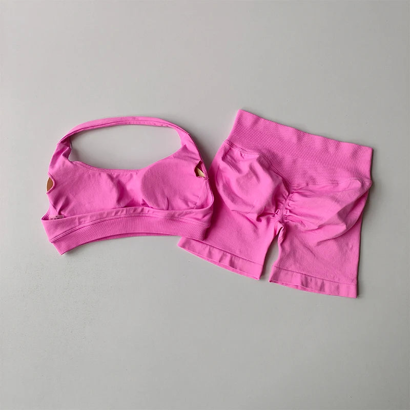 SKINOFSKIN Halter Neck Yoga Set With Sports Bra And Shorts