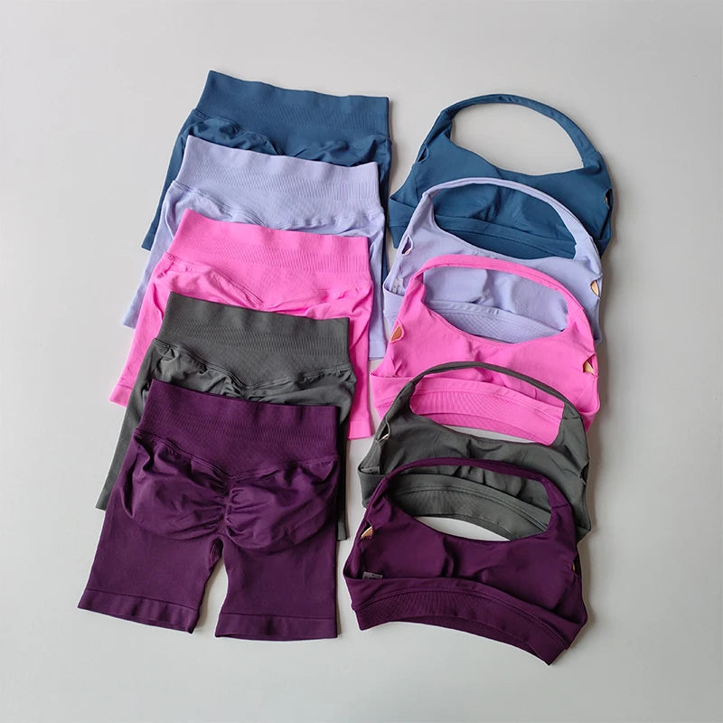 SKINOFSKIN Halter Neck Yoga Set With Sports Bra And Shorts