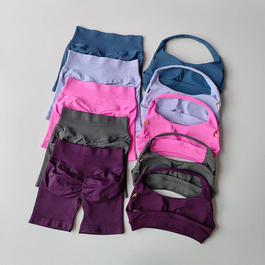 SKINOFSKIN Halter Neck Yoga Set With Sports Bra And Shorts