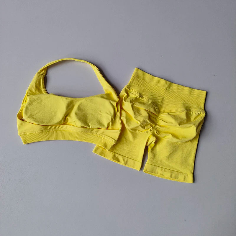 SKINOFSKIN Halter Neck Yoga Set With Sports Bra And Shorts